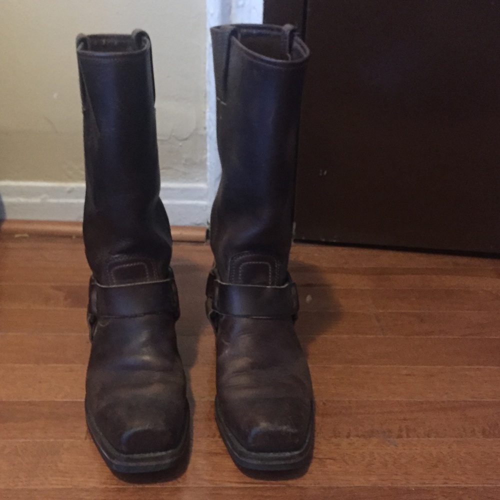 SOLD! Frye boots, Harness 12R, tan, size 7M - Picture 2 of 8
